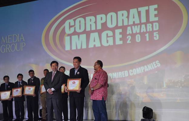 Awards ciputra grup sebagai holding company tahun 2015