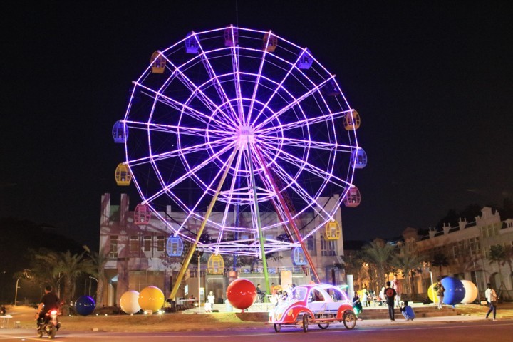 Ferris Wheel Terbesar dan Tertinggi Semarang Ada Di CitraGrand
